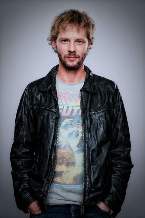 Eloy Azorin-scarlettwill__lf