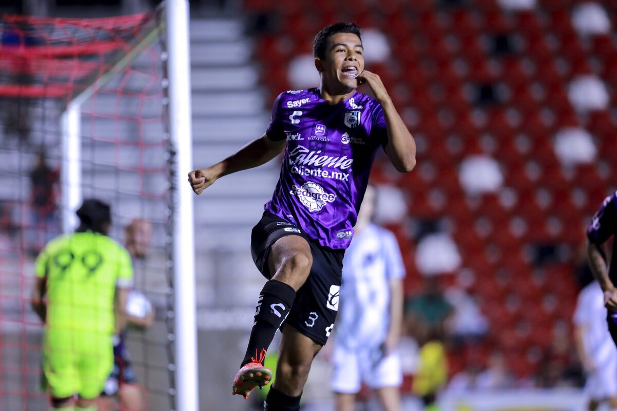 Joe Gallardo (soccer)