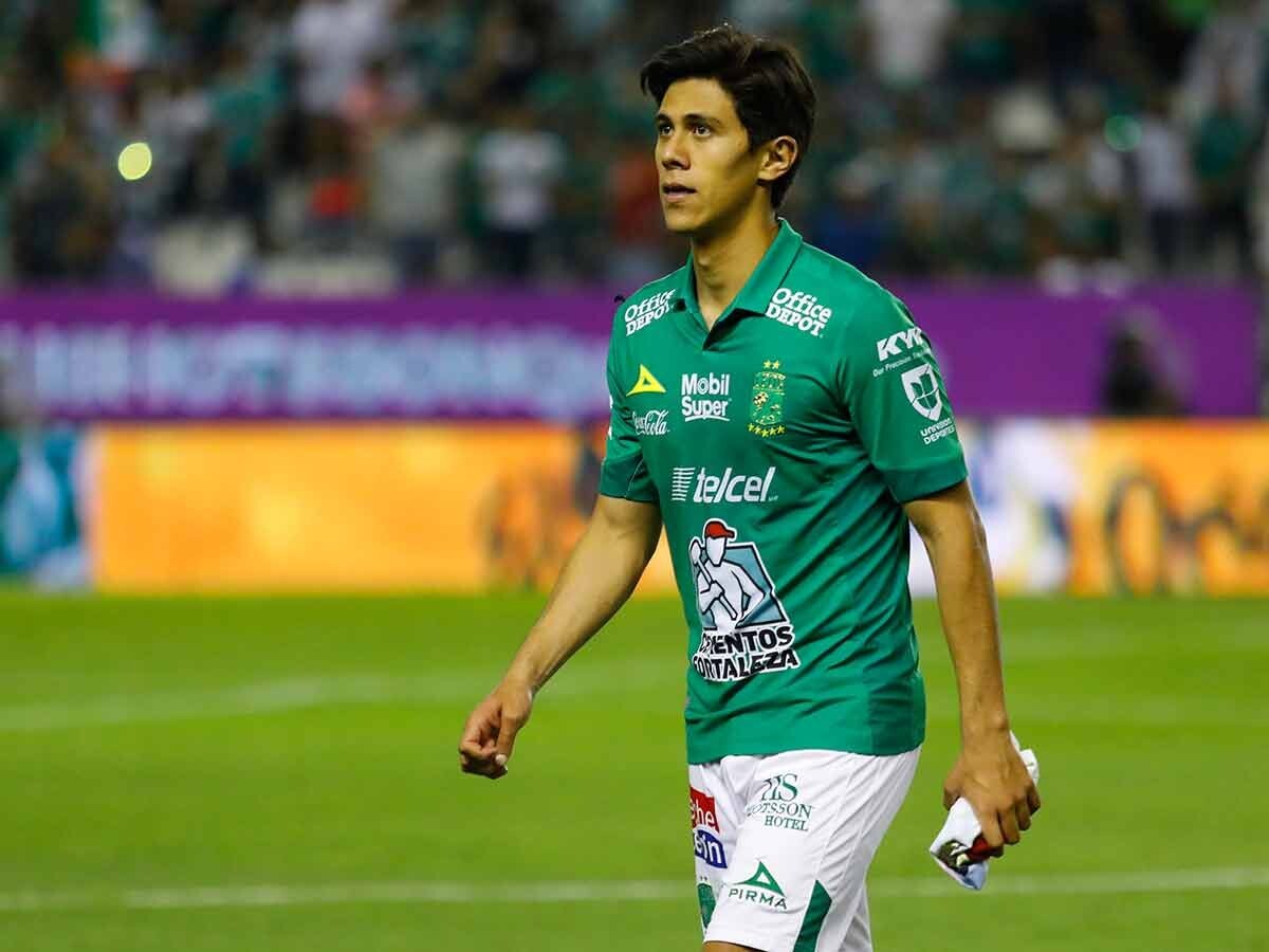 Juan Guzmán (footballer)