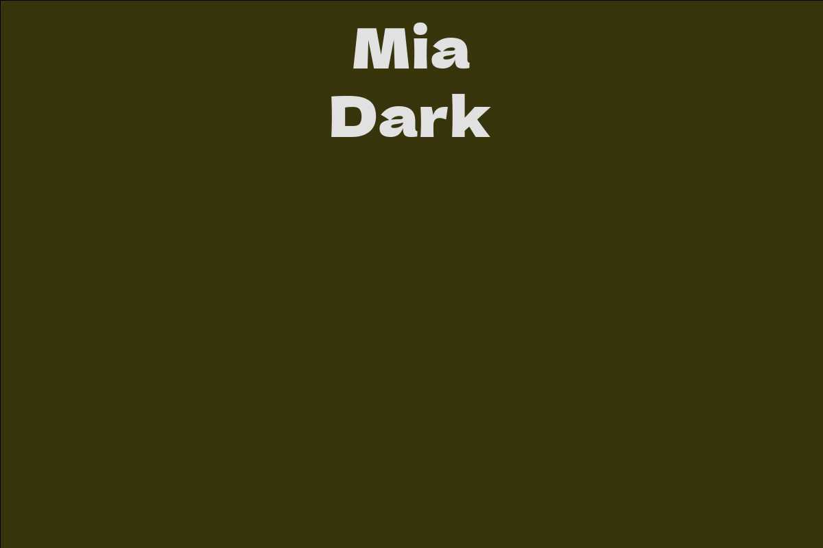 Mia Dark