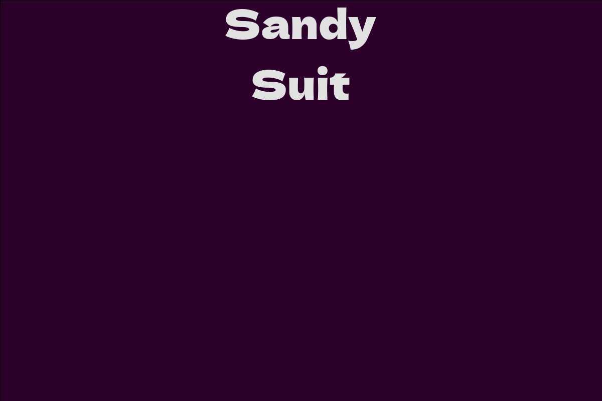 Sandy Suit