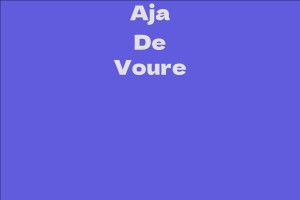 Aja De Voure