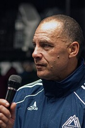 Carl Valentine-pretty_lassie